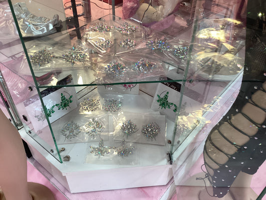 Diamond pasties