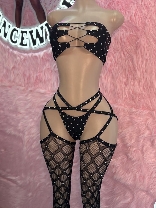 Pinky’s Exclusive- Black